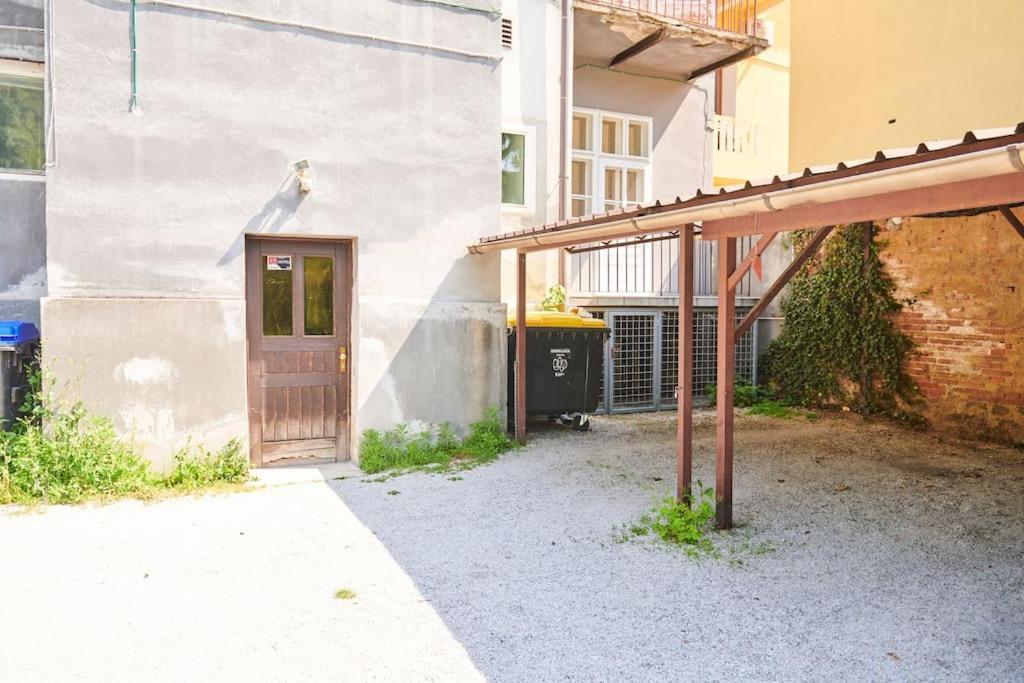 White Bliss Hideaway Apartment Ljubljana Exterior photo
